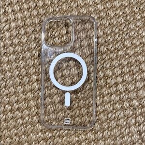 Otterbox Symmetry Series clear MagSafe Case for iPhone 15 pro max